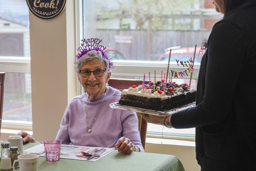 Home Aylmer Retirement Residence