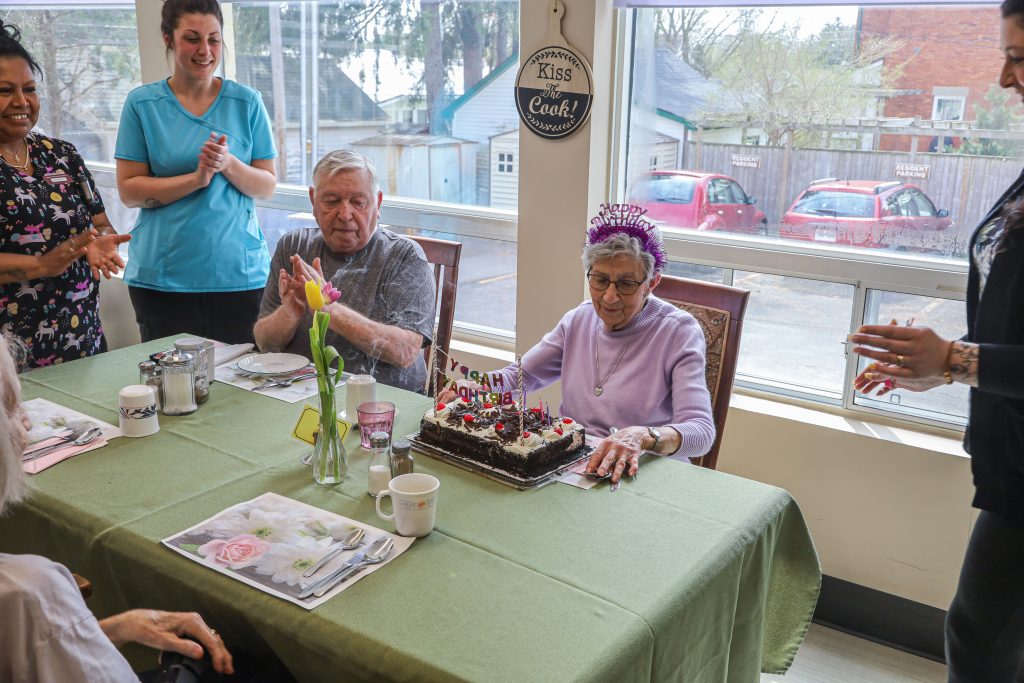 Home Aylmer Retirement Residence